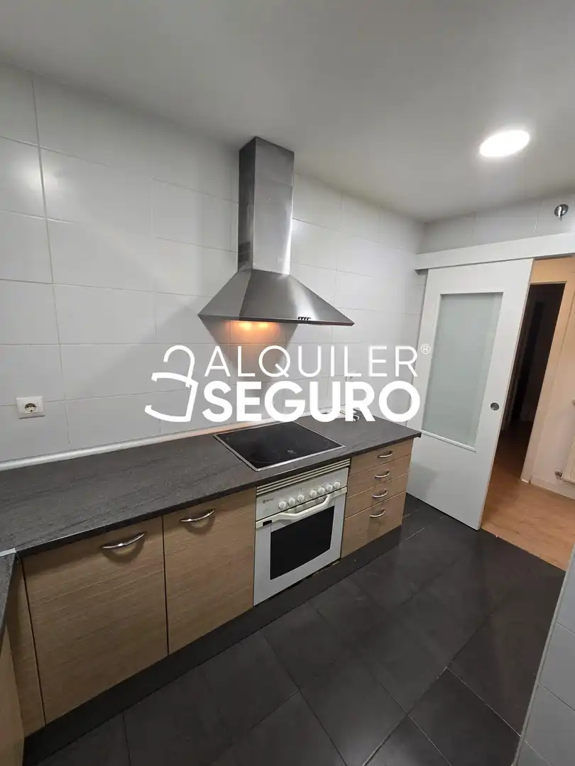 Cuina de Pis de lloguer en Torrejón de Ardoz amb Calefacció, Terrassa i Traster