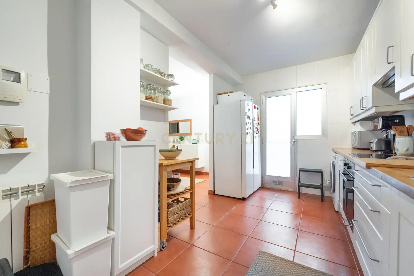 Kitchen of Apartments for rent in Pozuelo de Alarcón  with Oven, Washing machine and Microwave