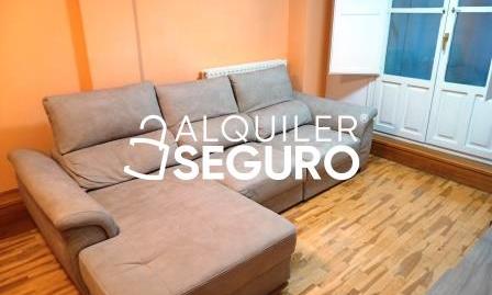 Photo 2 of Flat for rent in Fundadora Siervas de Jesus , Casco Viejo, Vitoria - Gasteiz