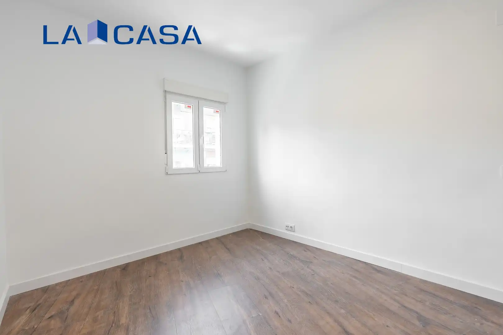 Habitación de Piso en venta en Madrid con Calefacción y Terraza