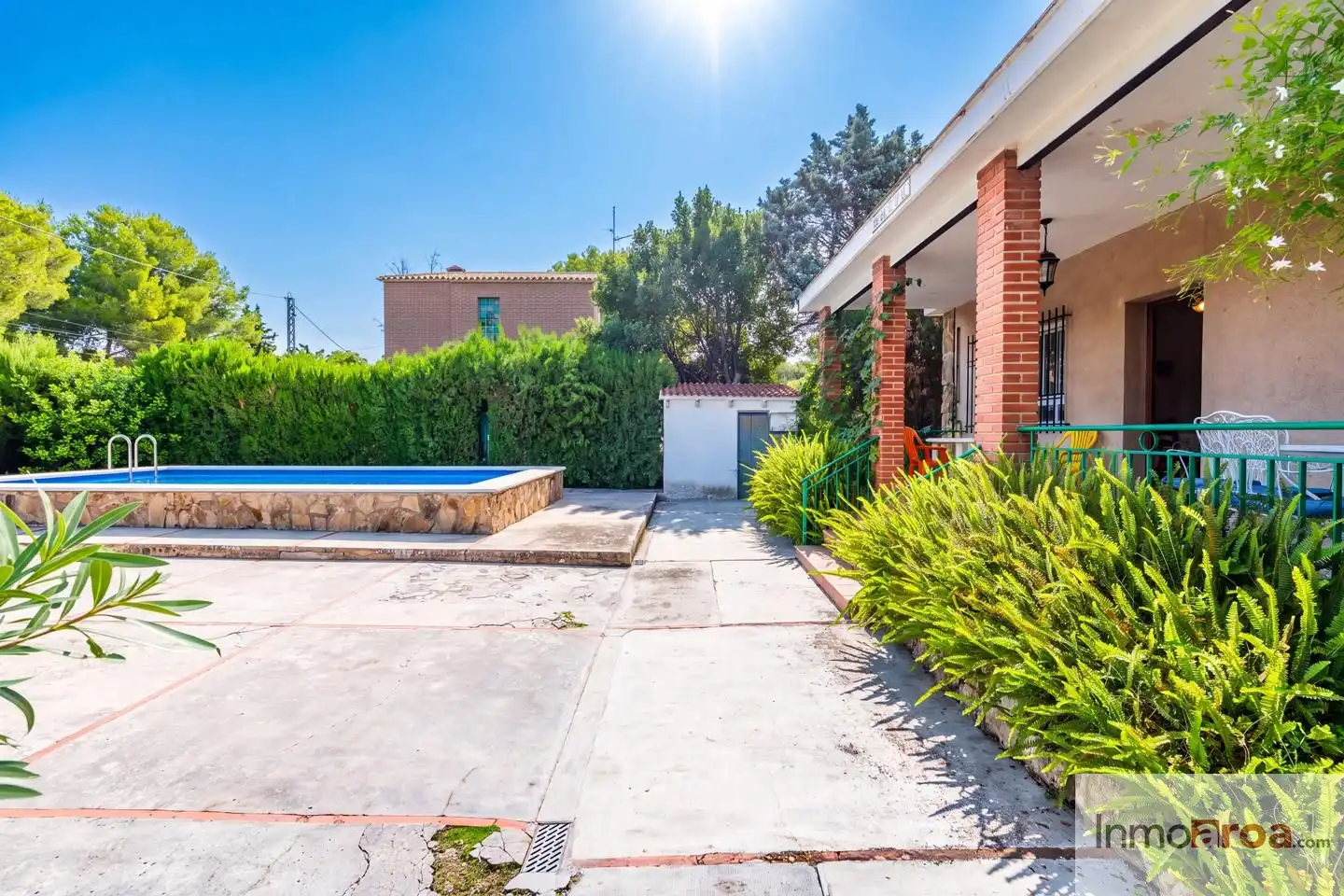 Vista exterior de Casa o xalet en venda en Olocau amb Aire condicionat, Calefacció i Jardí privat