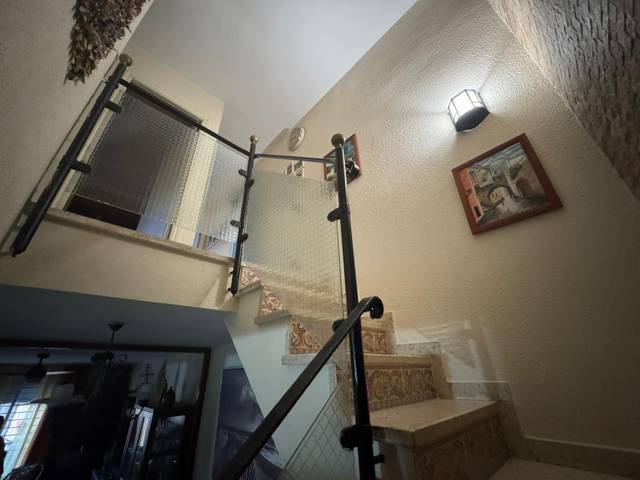 Casa-chalet en Venta en Colores -  Entreparques