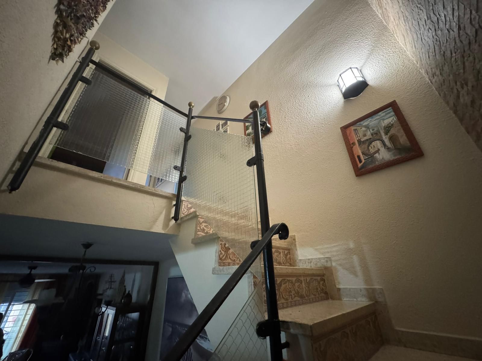 House or chalet for sale in  Sevilla Capital  with Terrace, Storage room and Balcony