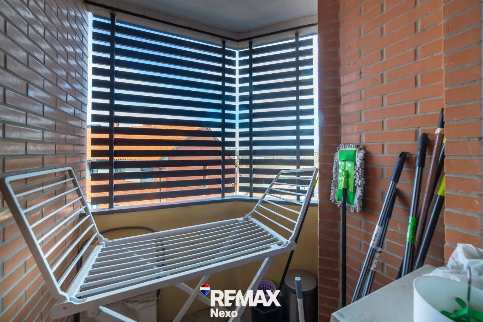 Balcony of Flat for sale in Cabezón de Pisuerga  with Air Conditioner, Heating and Storage room