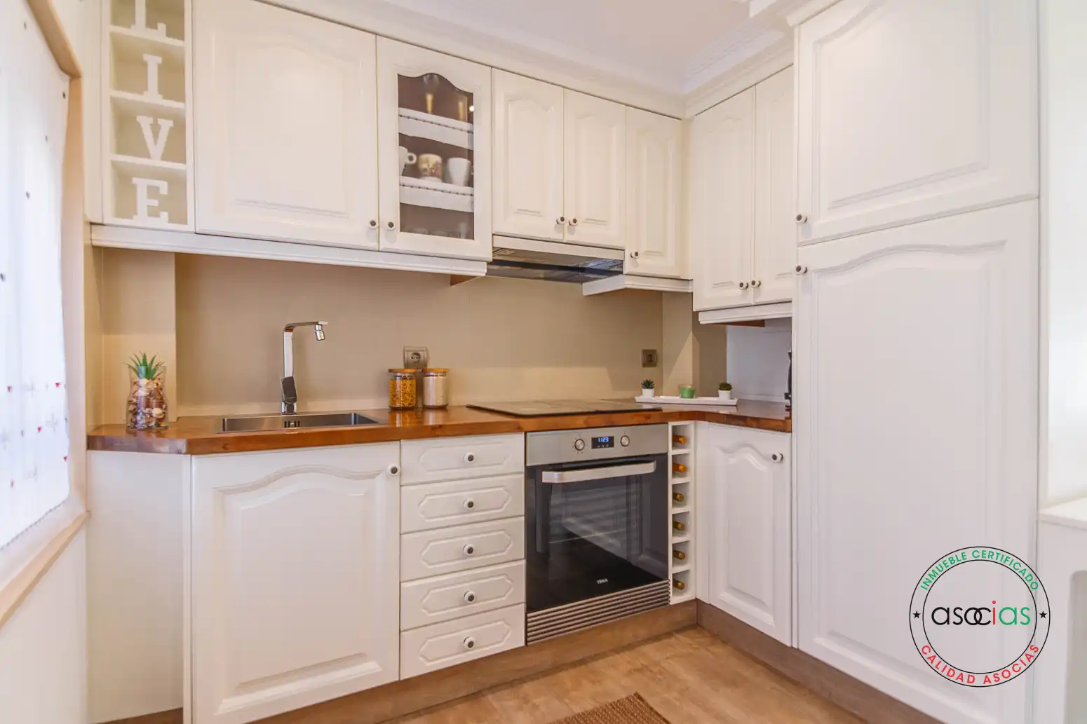 Kitchen of Flat for sale in Oviedo   with Heating