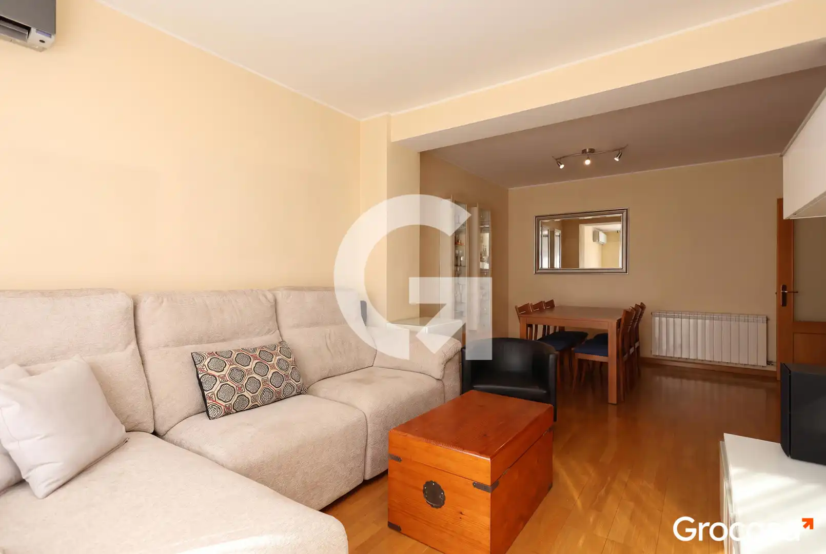Sala de estar de Piso en venta en L'Hospitalet de Llobregat con Aire acondicionado, Calefacción y Horno
