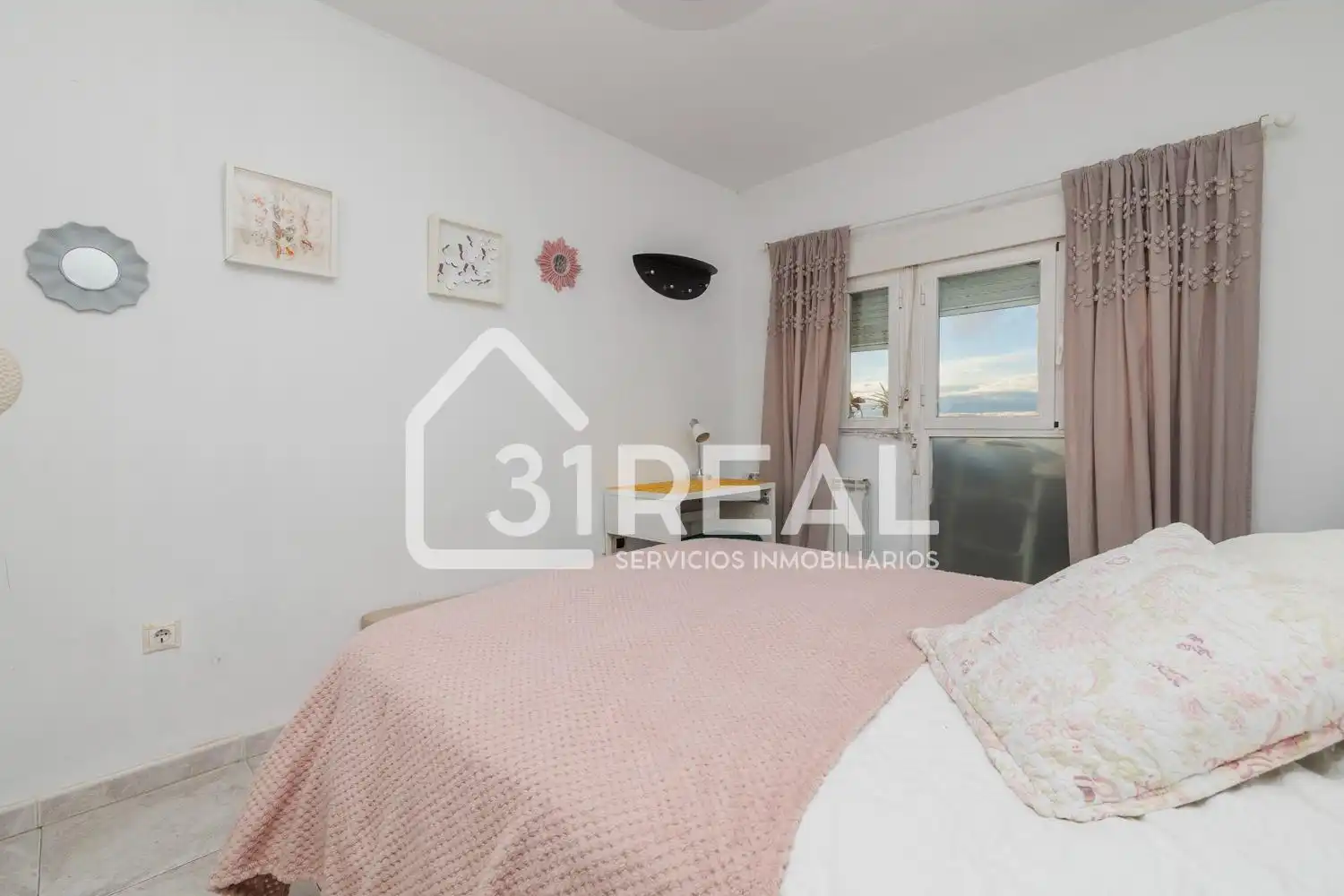 Bedroom of Flat for sale in Madrid  with Air Conditioner, Heating and Terrace