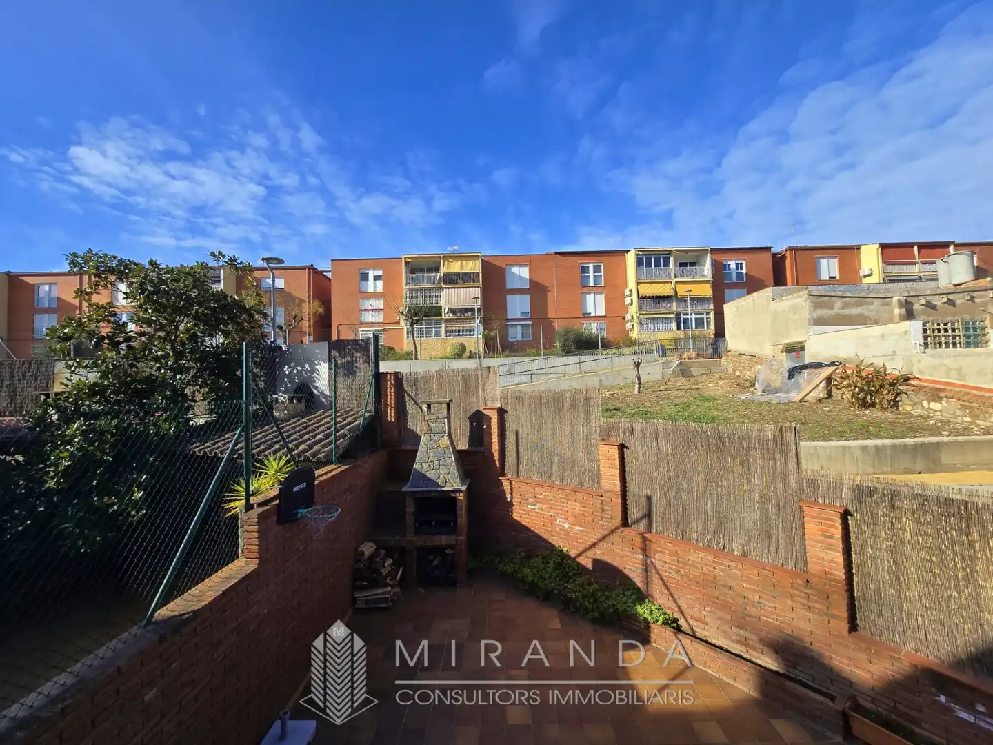 Vista exterior de Casa adosada en venta en Canovelles con Aire acondicionado, Calefacción y Terraza
