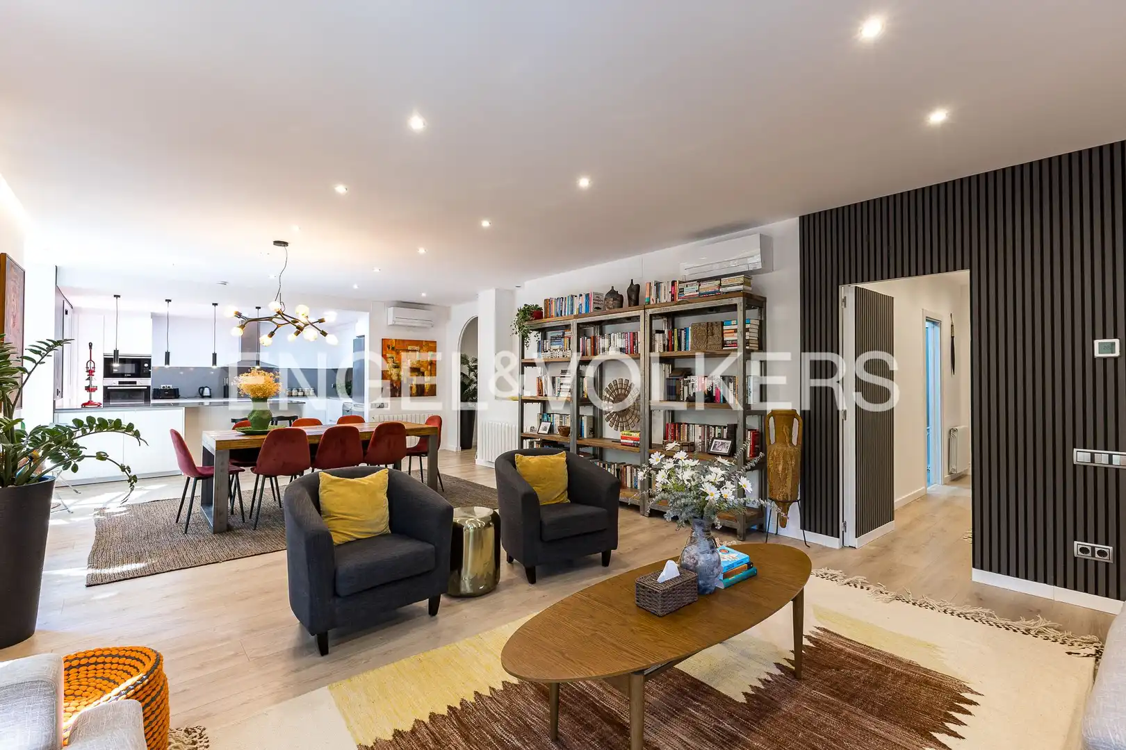 Living room of Flat for rent in Barcelona  with Air Conditioner, Heating and Private garden