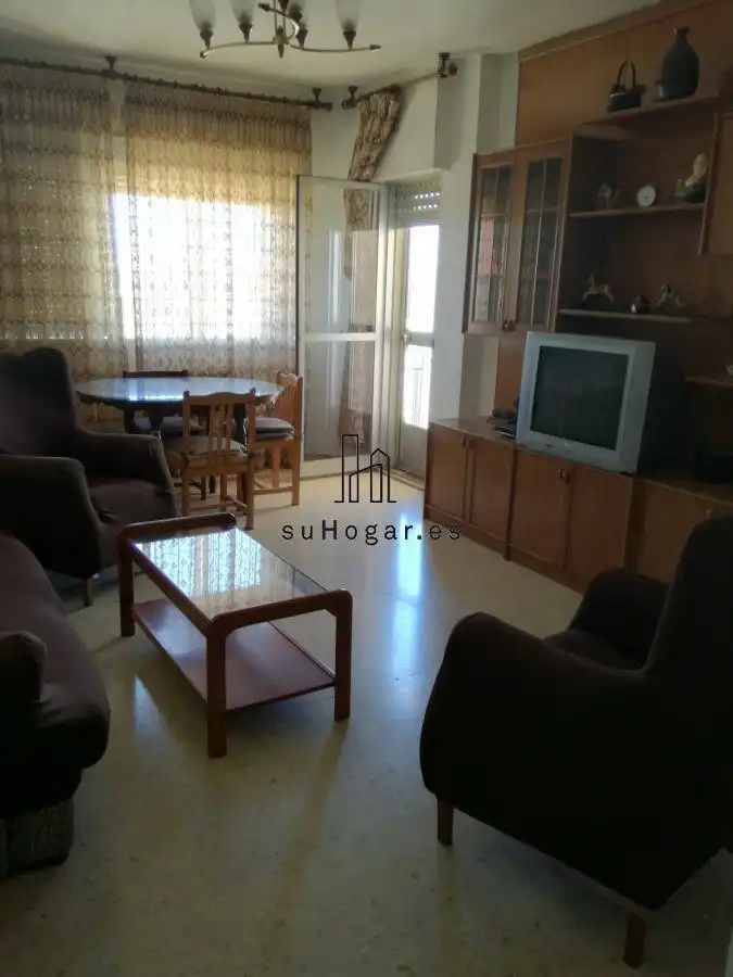 Sala de estar de Piso de alquiler en Badajoz con Amueblado y Balcón