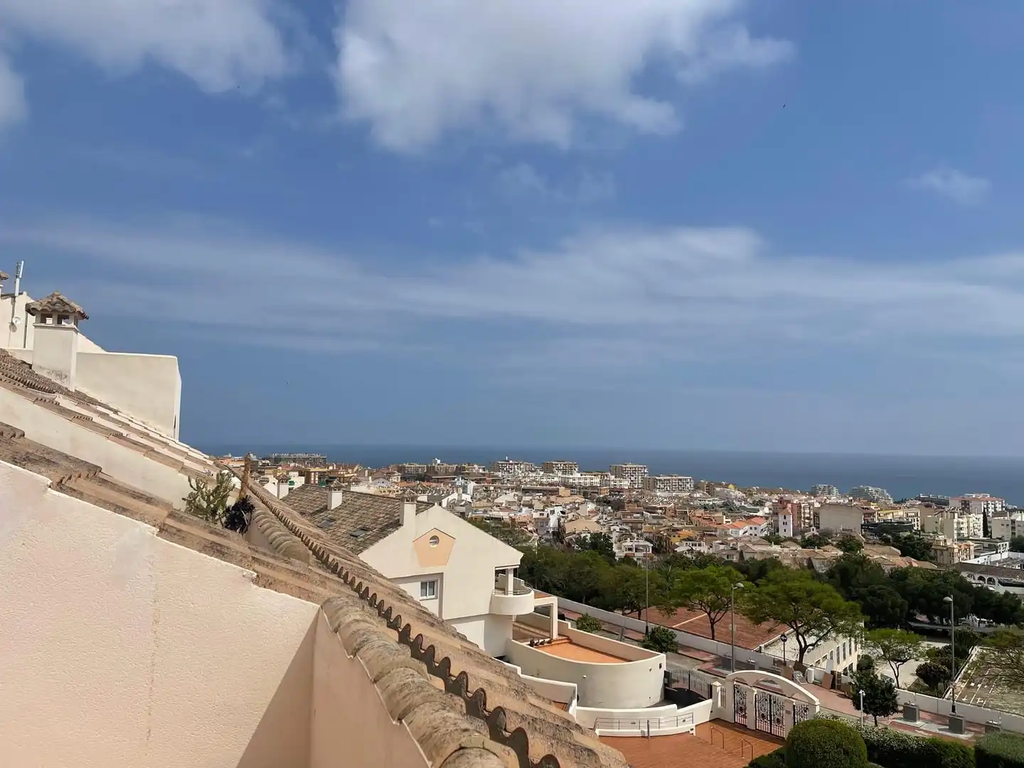 Vista exterior de Piso en venta en Benalmádena con Aire acondicionado, Terraza y Trastero