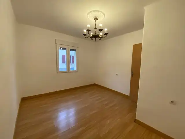 Bedroom of Flat for sale in Llaranes