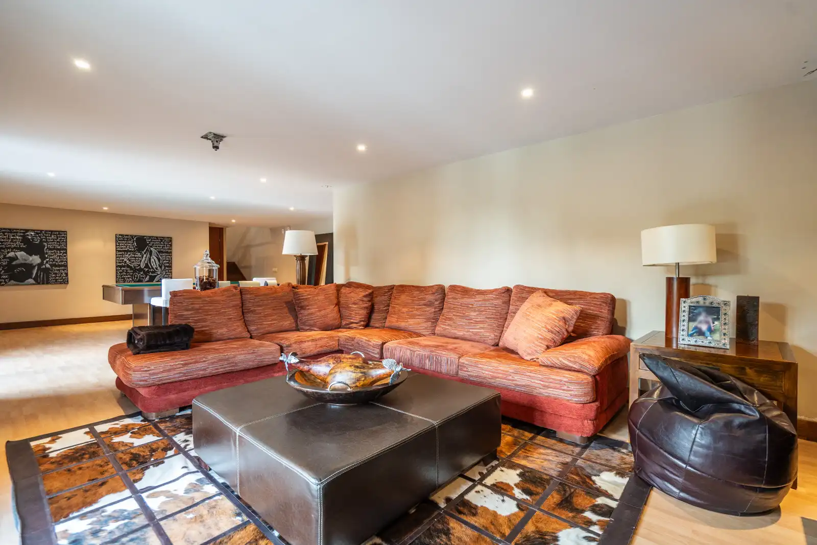 Sala d'estar de Casa o xalet en venda en Las Rozas de Madrid amb Aire condicionat, Calefacció i Jardí privat