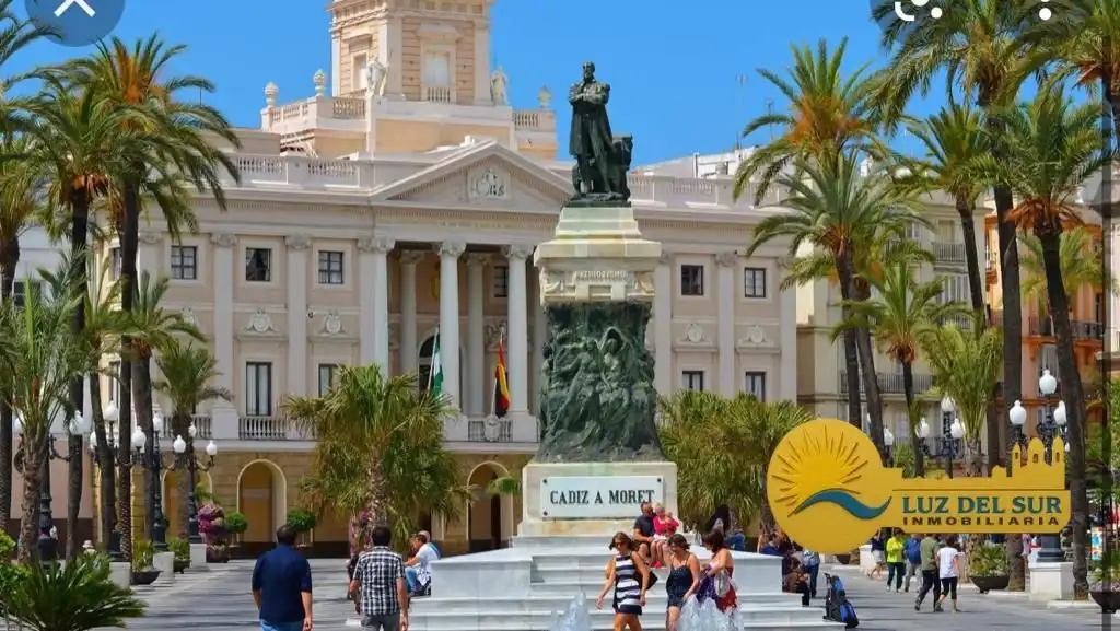 Vista exterior de Planta baixa en venda en Cádiz