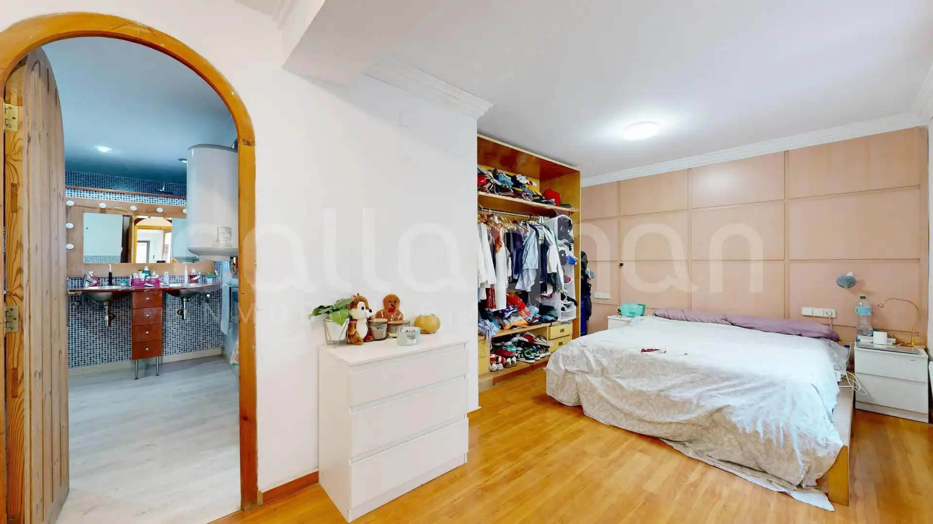 Schlafzimmer von Wohnung zum Verkauf in Rocafort mit Balkon