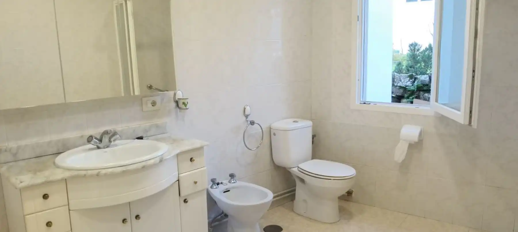 Bathroom of Houses for rent in Ribeira  with Private garden, Furnished and Oven