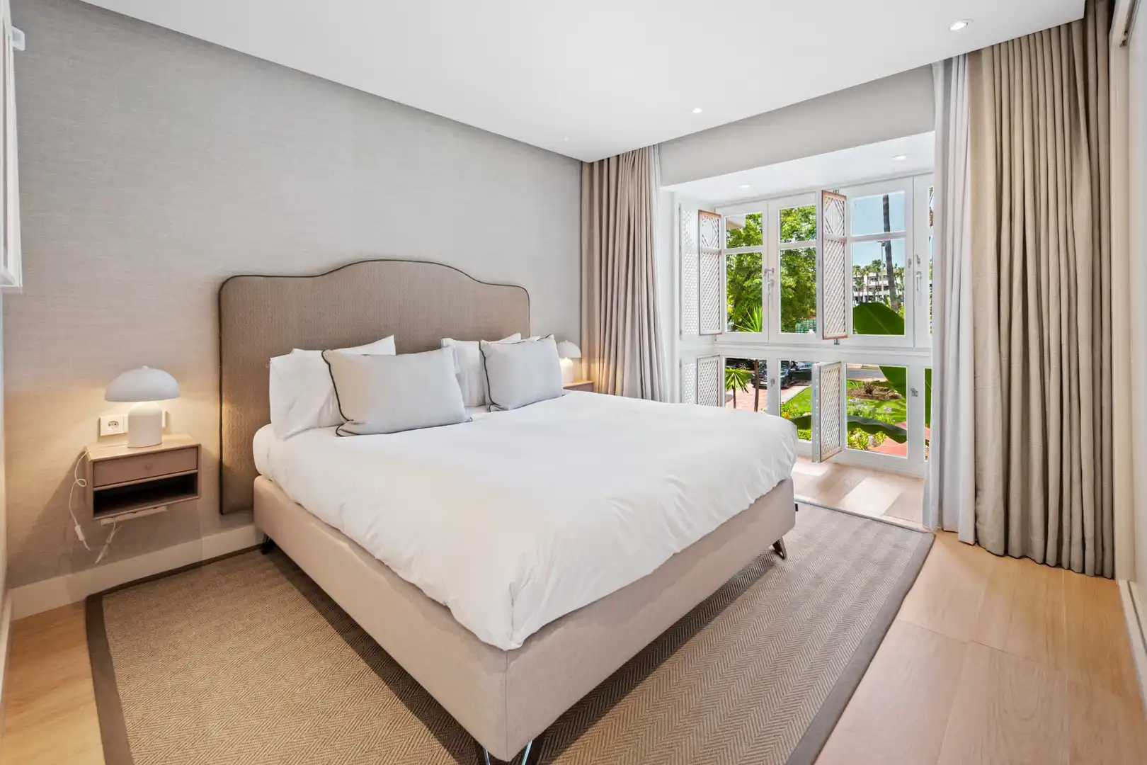 Apartamento con piscina en venta en Milla de Oro, imagen 31