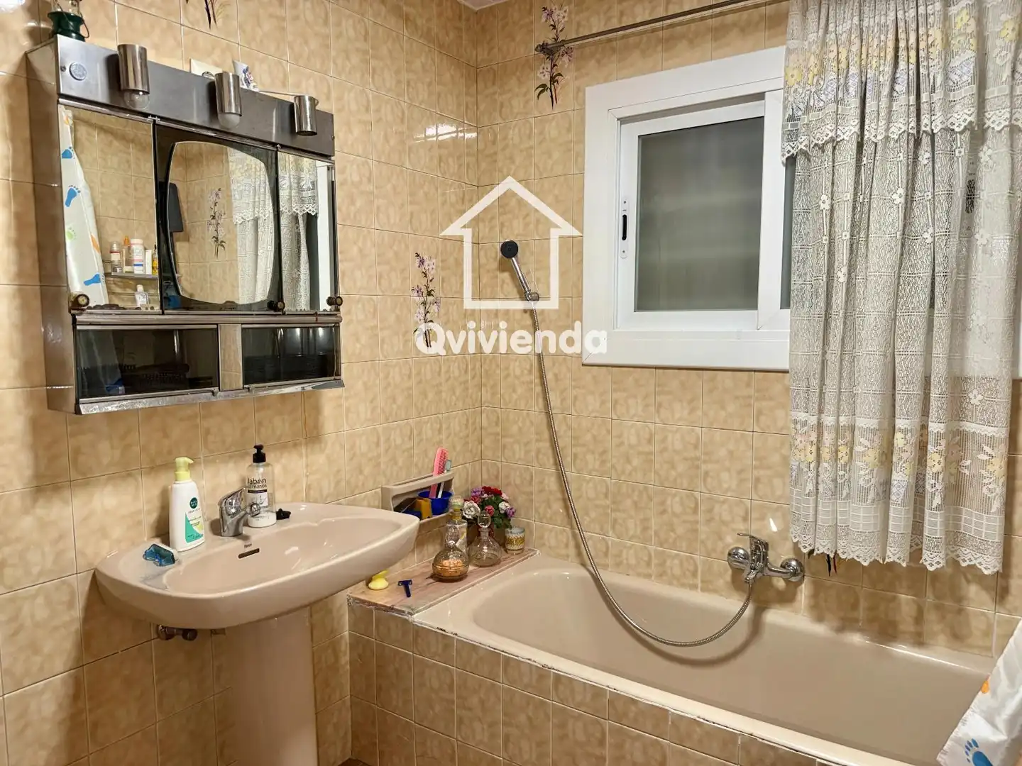Baño de Casa o chalet en venta en Lliçà d'Amunt con Aire acondicionado, Calefacción y Piscina
