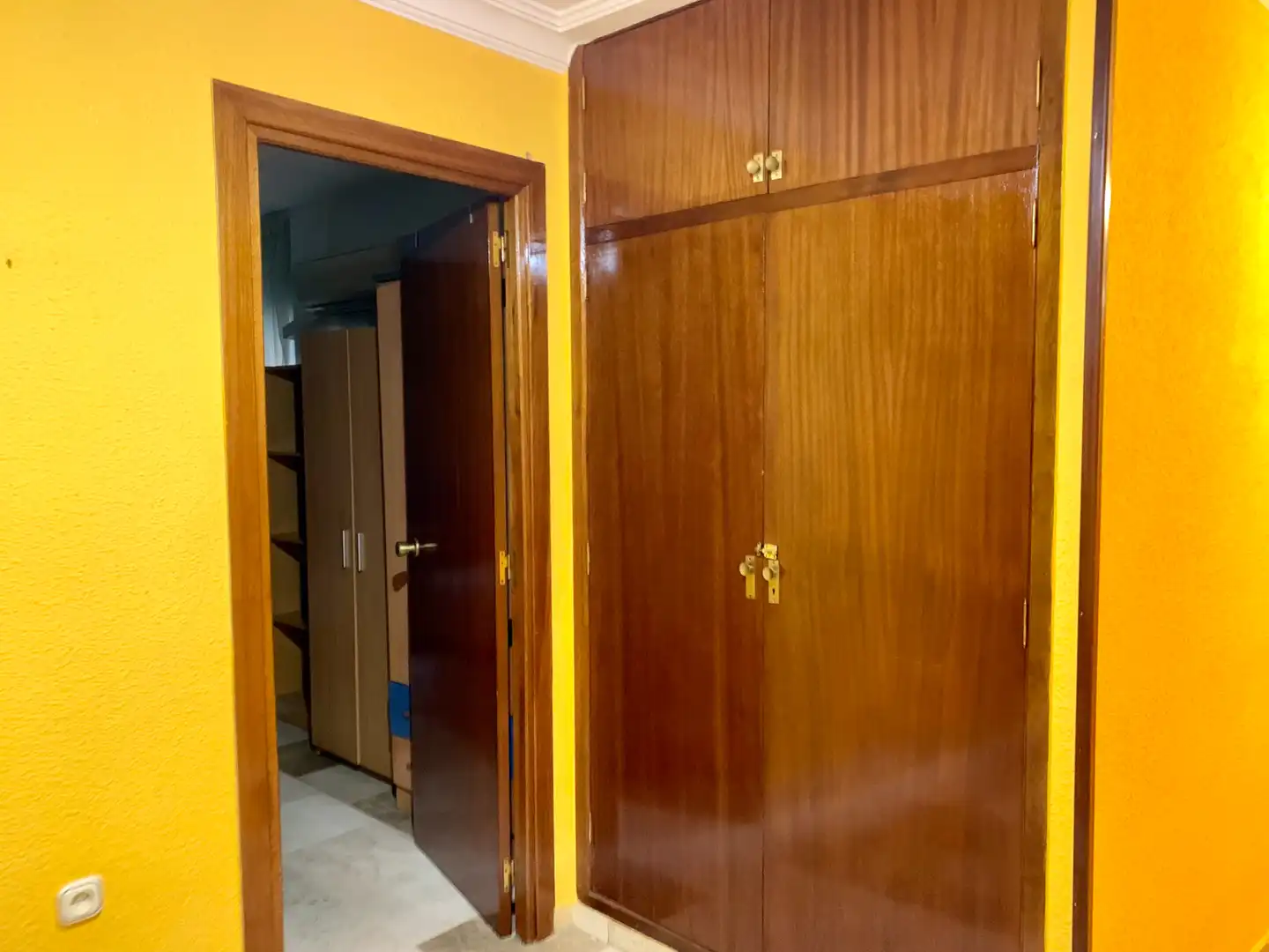 Piso de alquiler en Granada con Aire acondicionado, Calefacción y Amueblado