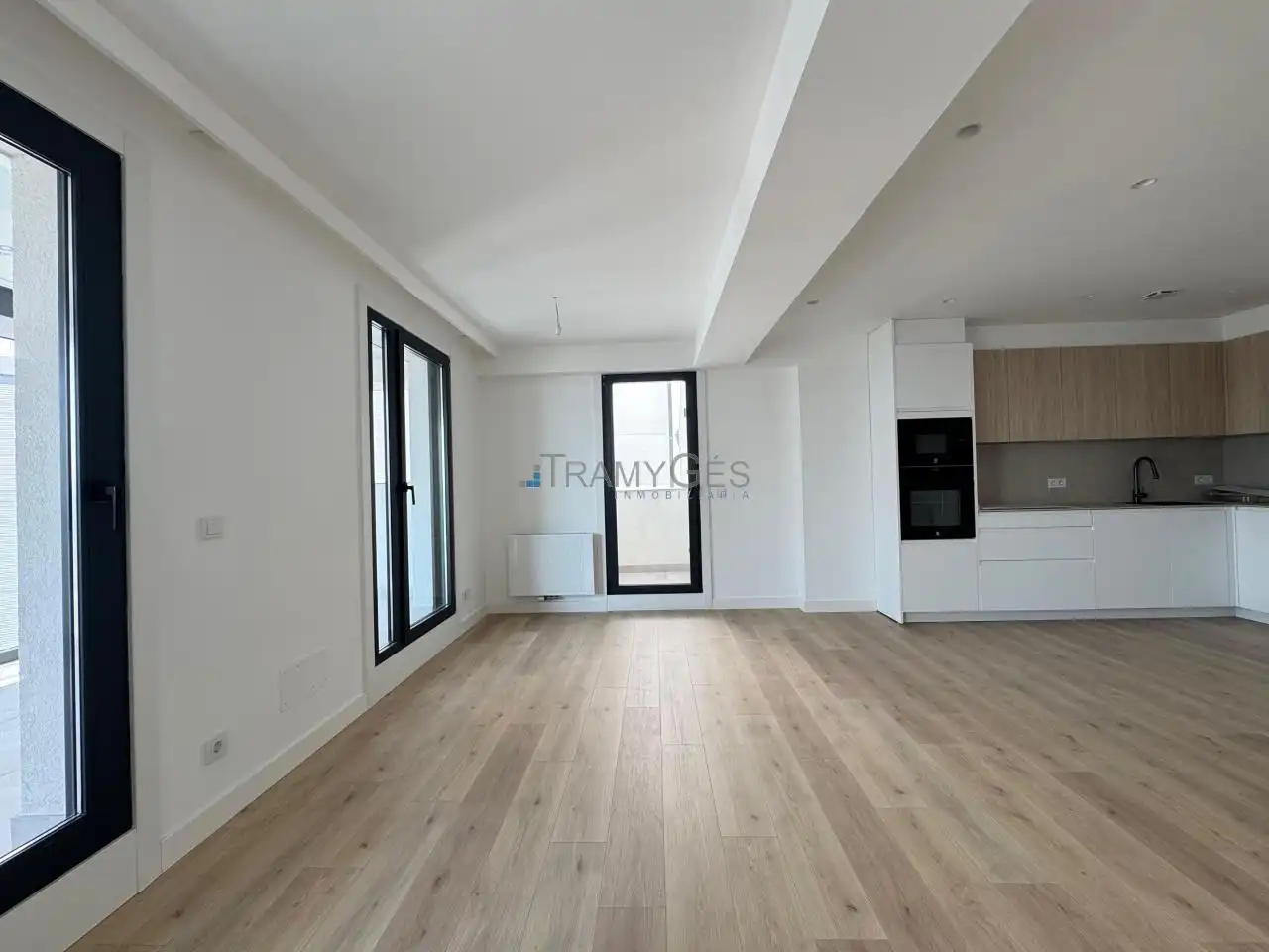 Living room of Flat for sale in Vigo   with Heating, Terrace and Storage room