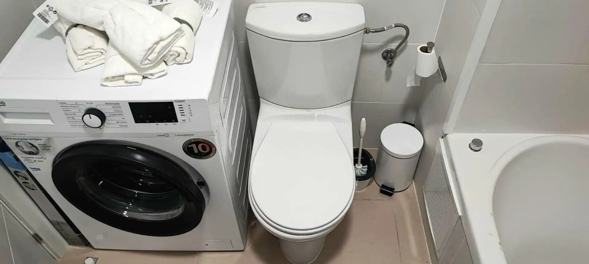 Baño de Estudio en venta en Benalmádena con Aire acondicionado y Piscina comunitaria