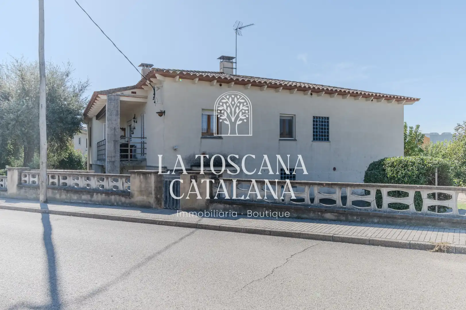 Vista exterior de Casa o chalet en venta en Caldes de Malavella con Calefacción, Jardín privado y Parquet