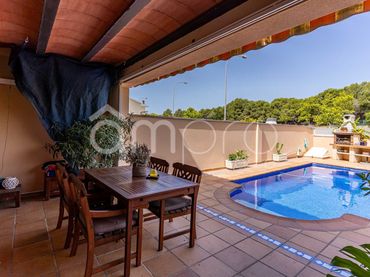 House for sale in CL BAIX EMPORDA