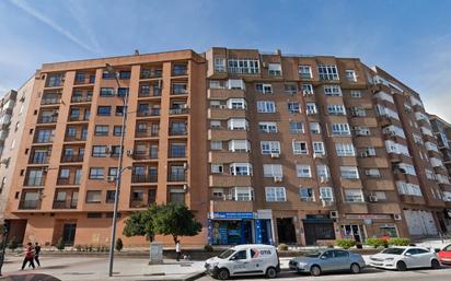 Vista exterior de Pis en venda en Fuenlabrada amb Aire condicionat, Calefacció i Parquet