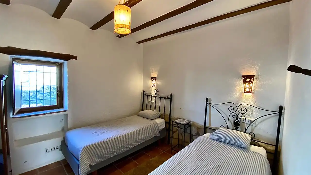 Dormitori de Casa o xalet en venda en Taberno amb Calefacció, Jardí privat i Traster