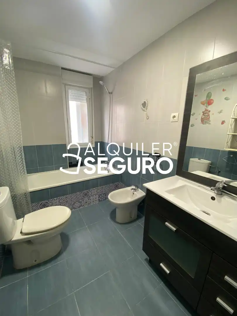 Baño de Piso de alquiler en Los Valles - Sanz Vázquez - El Fuerte