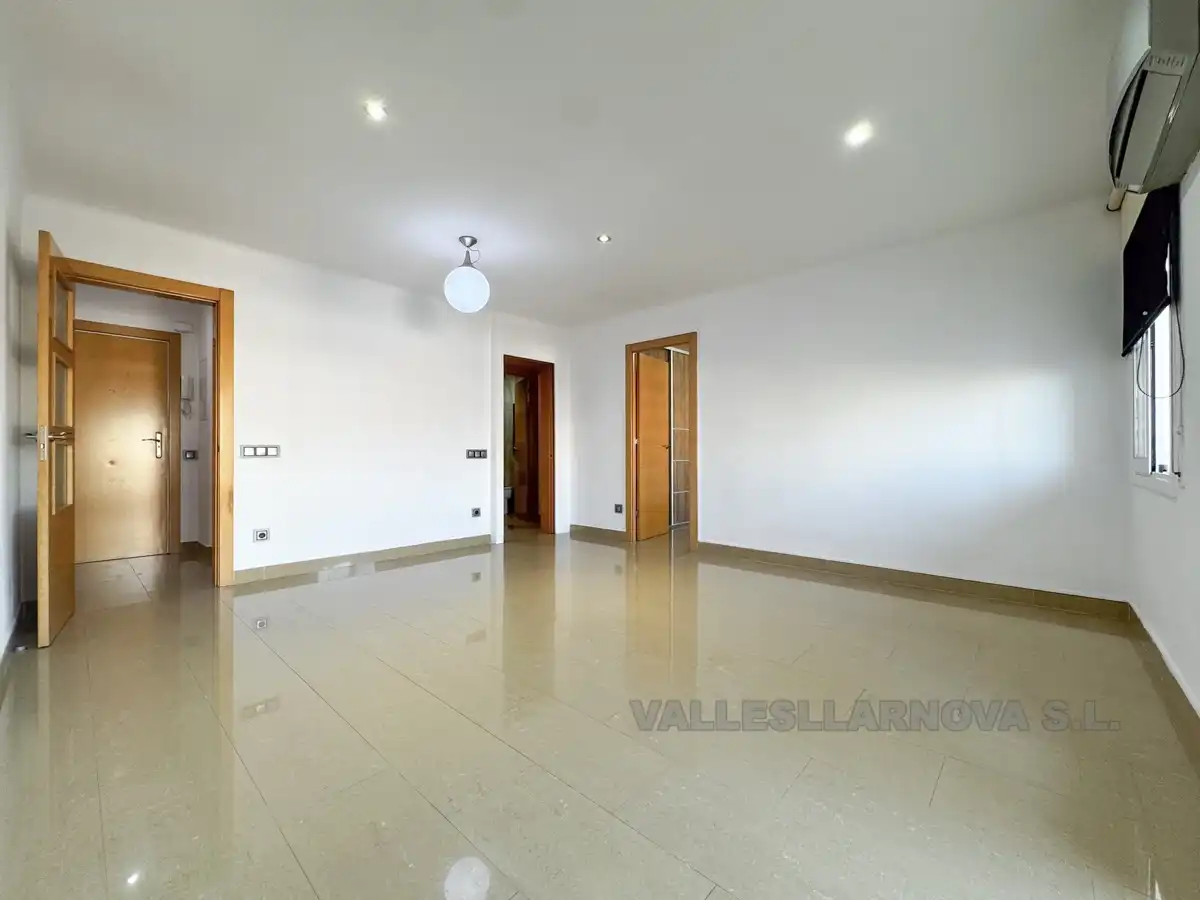Flat for sale in Mollet del Vallès  with Air Conditioner