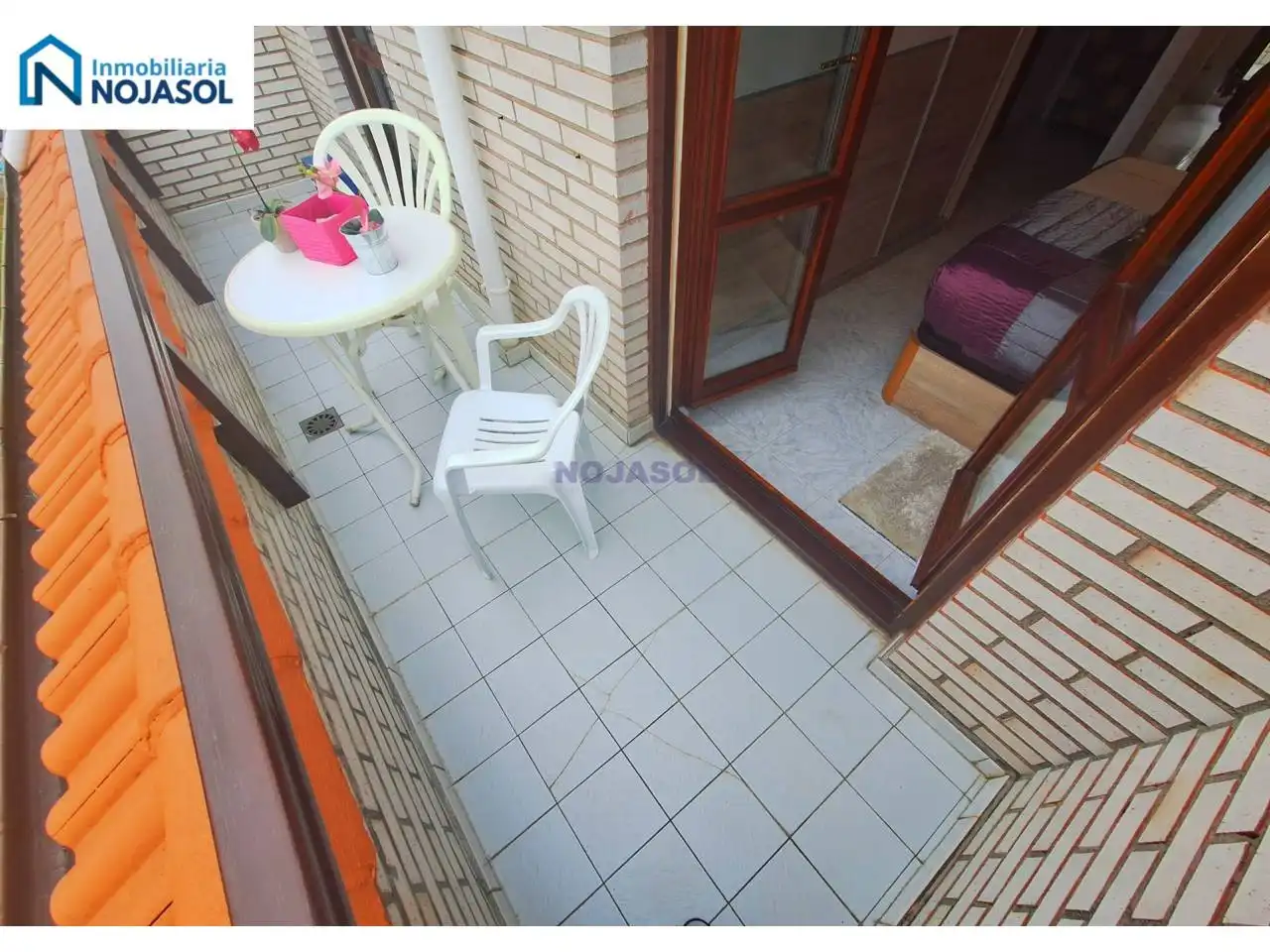 Terrasse von Wohnungen zum Verkauf in Noja mit Heizung, Terrasse und Möbliert