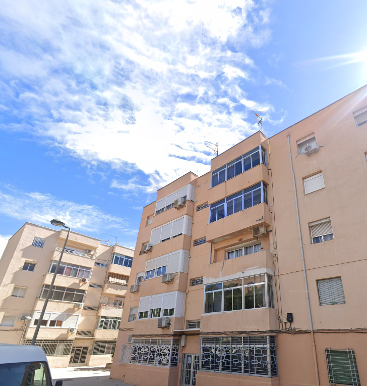 Vista exterior de Pis en venda en  Almería Capital