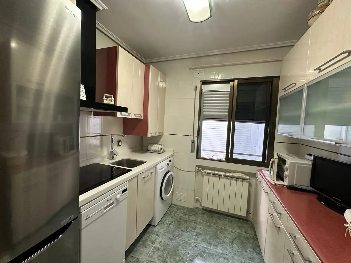 Cuina de Pis en venda en Valladolid amb Calefacció, Parquet i Moblat