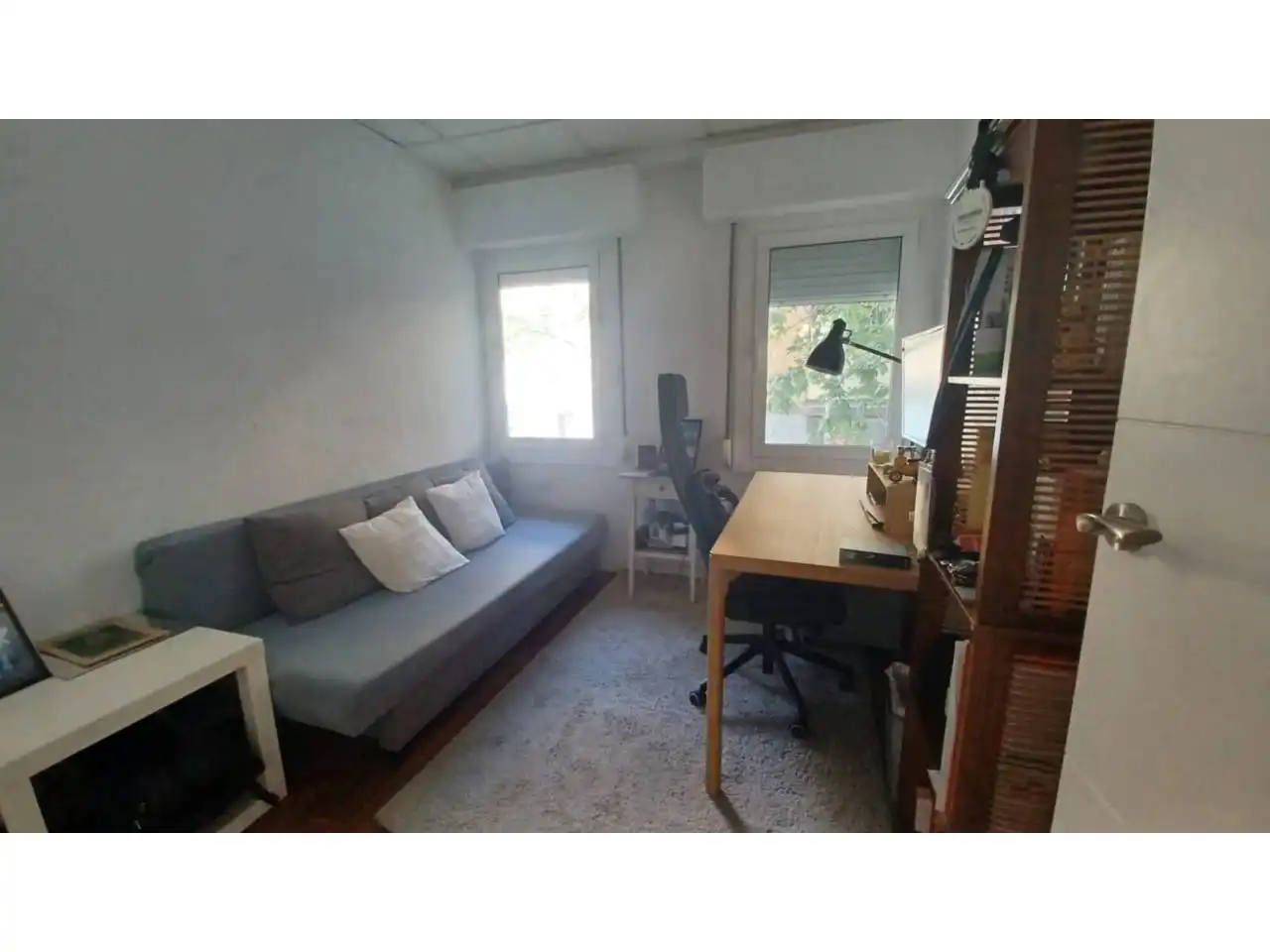 Bedroom of Flat for sale in Barcelona