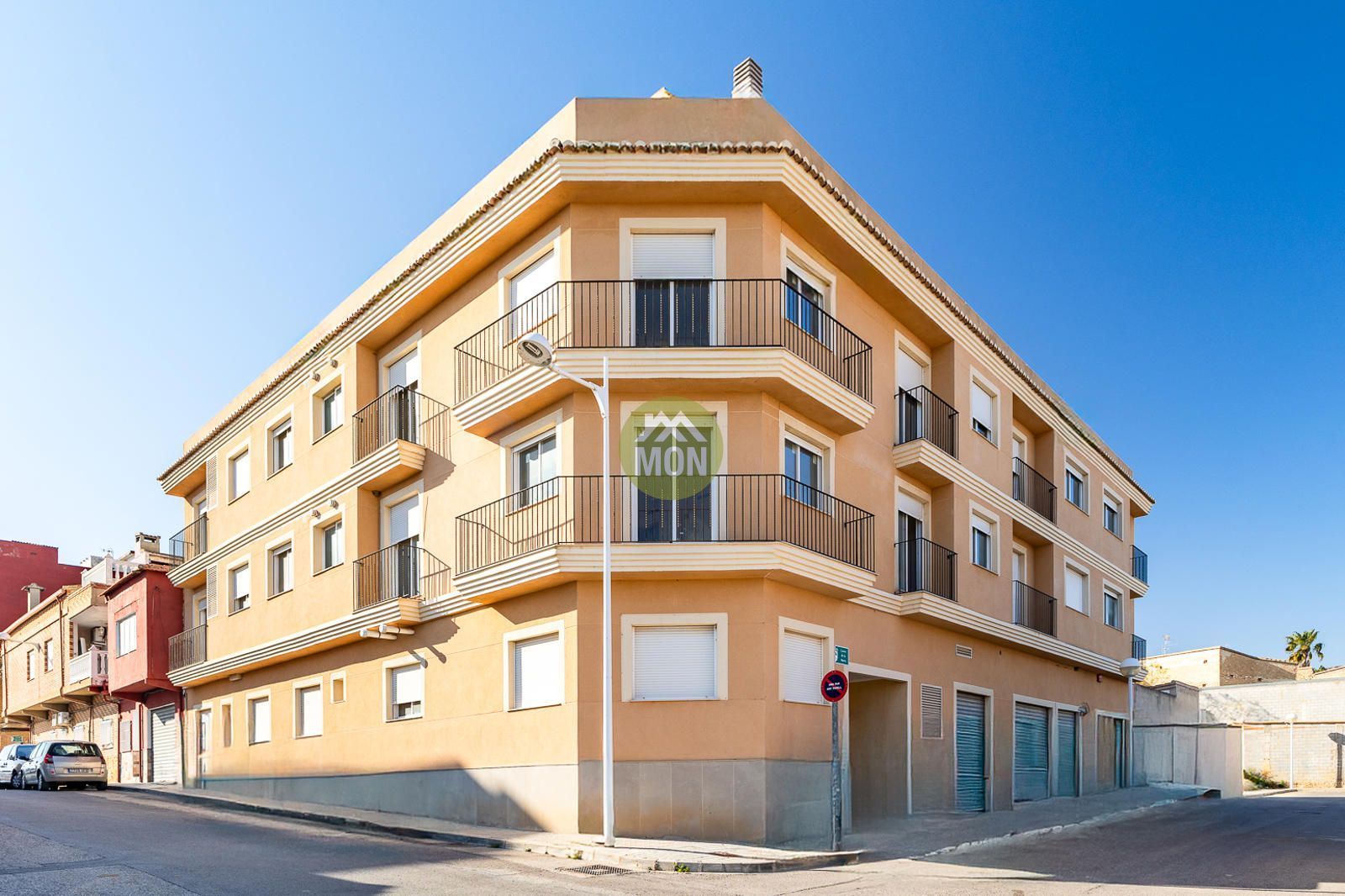 Flat for sale in Montserrat
