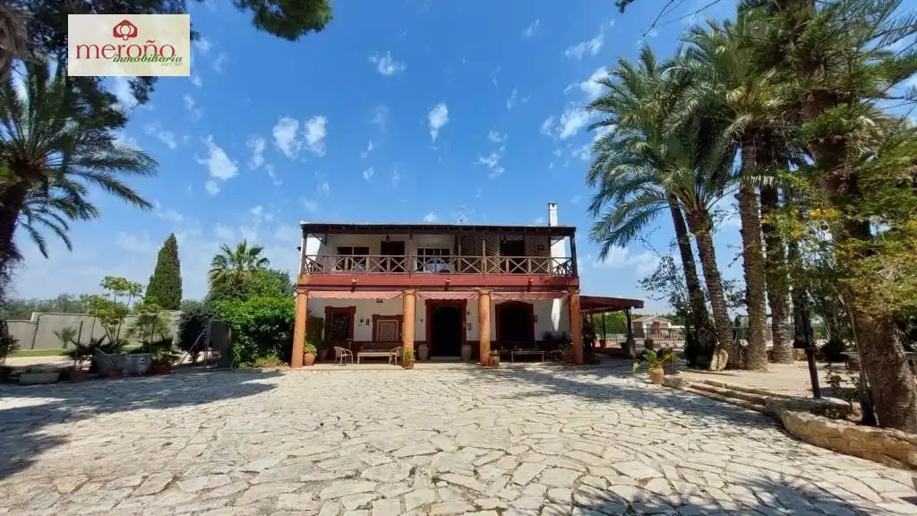 Casa o xalet en venda en Elche / Elx amb Aire condicionat, Jardí privat i Terrassa