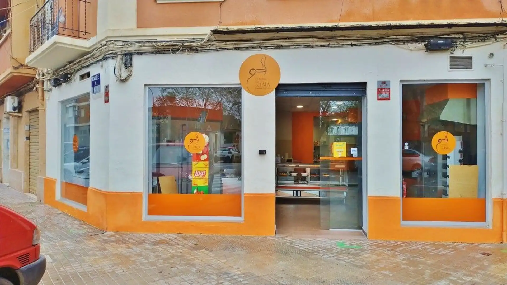 Premises for rent in  Valencia Capital  with Air Conditioner and Heating