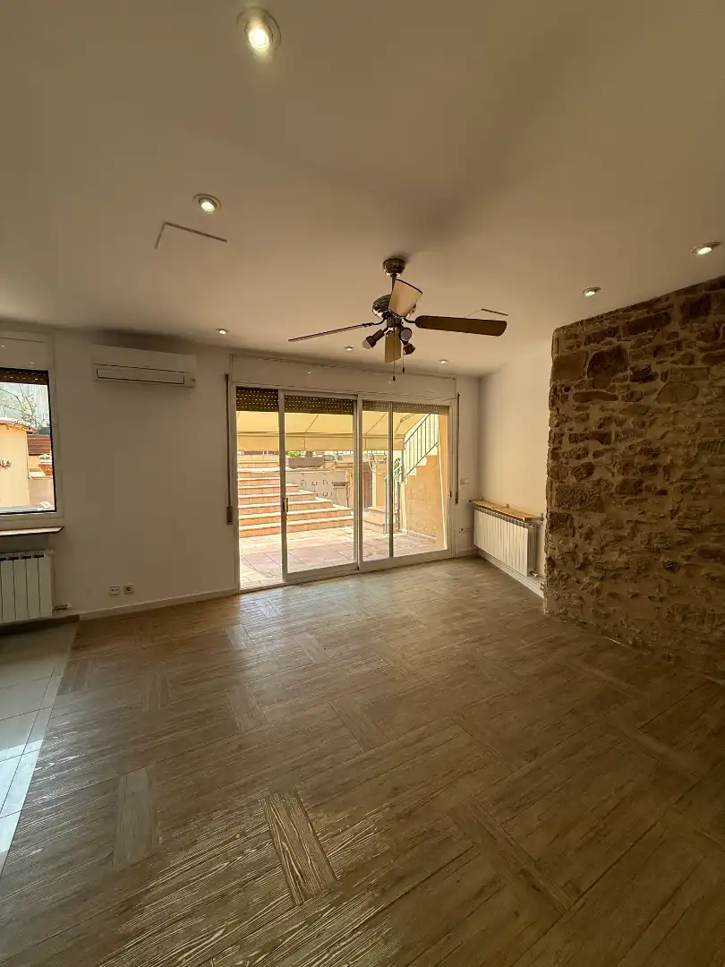 Sala de estar de Piso de alquiler en Manresa con Aire acondicionado, Calefacción y Parquet