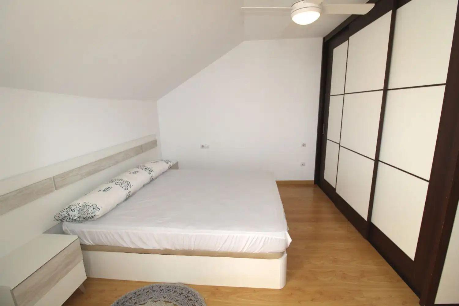Dormitori de Dúplex de lloguer en Miguelturra amb Aire condicionat, Calefacció i Terrassa