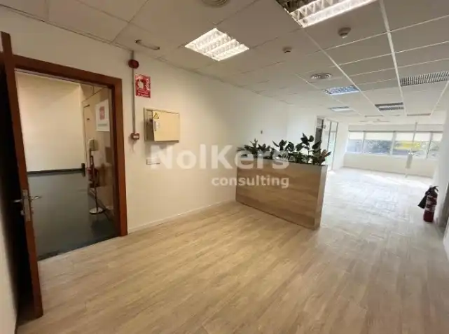 Bureau avec ascenseur à louer à Almeda - El Corte Inglés, imagen 4