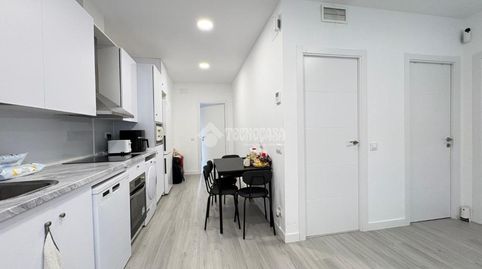 Foto 2 de Piso en venta en Juan de la Cierva, Getafe