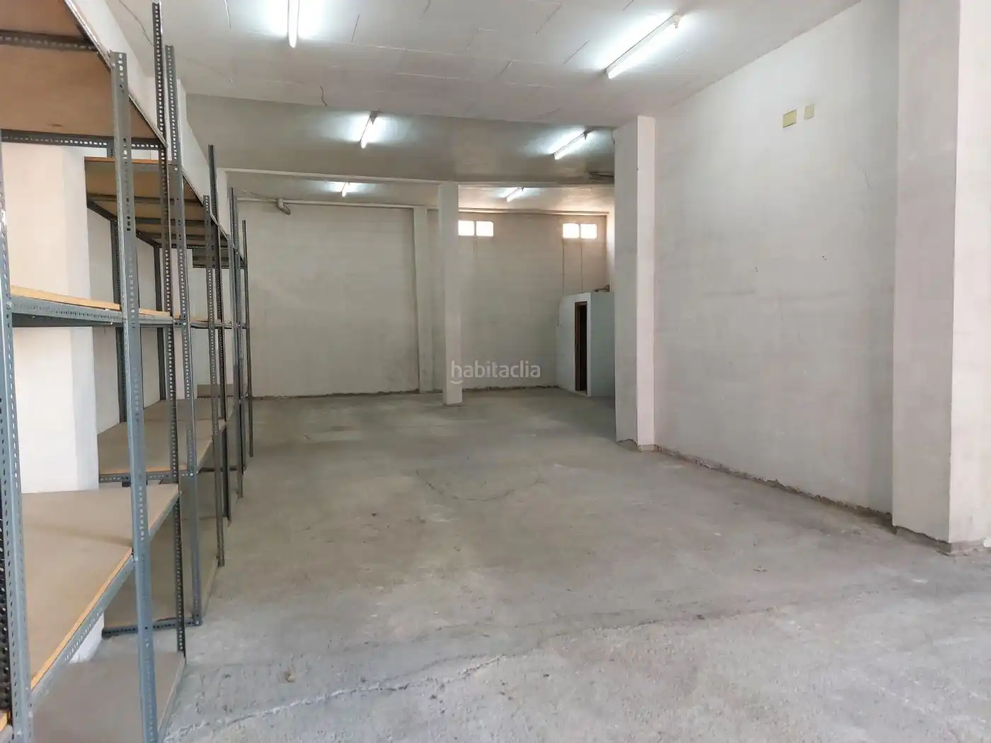Business premises for sale in Carrer Mestre J Esteve Solbes 1, imagen 3