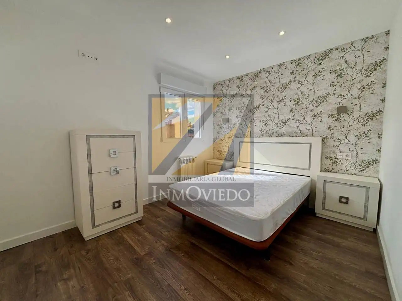 Piso en venta en Calle Ramón y Cajal, La Villa - Bazuelo