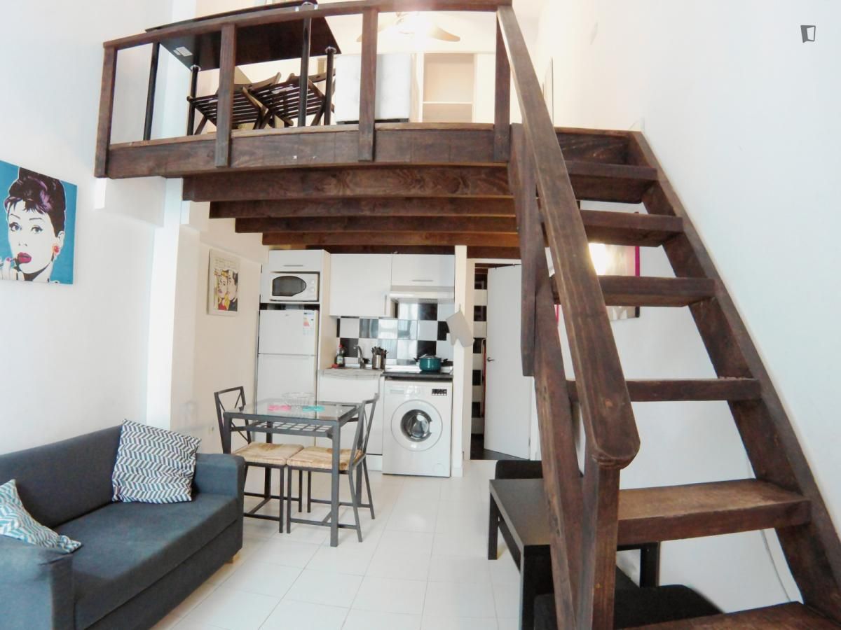 Estudi de lloguer a Valdeacederas