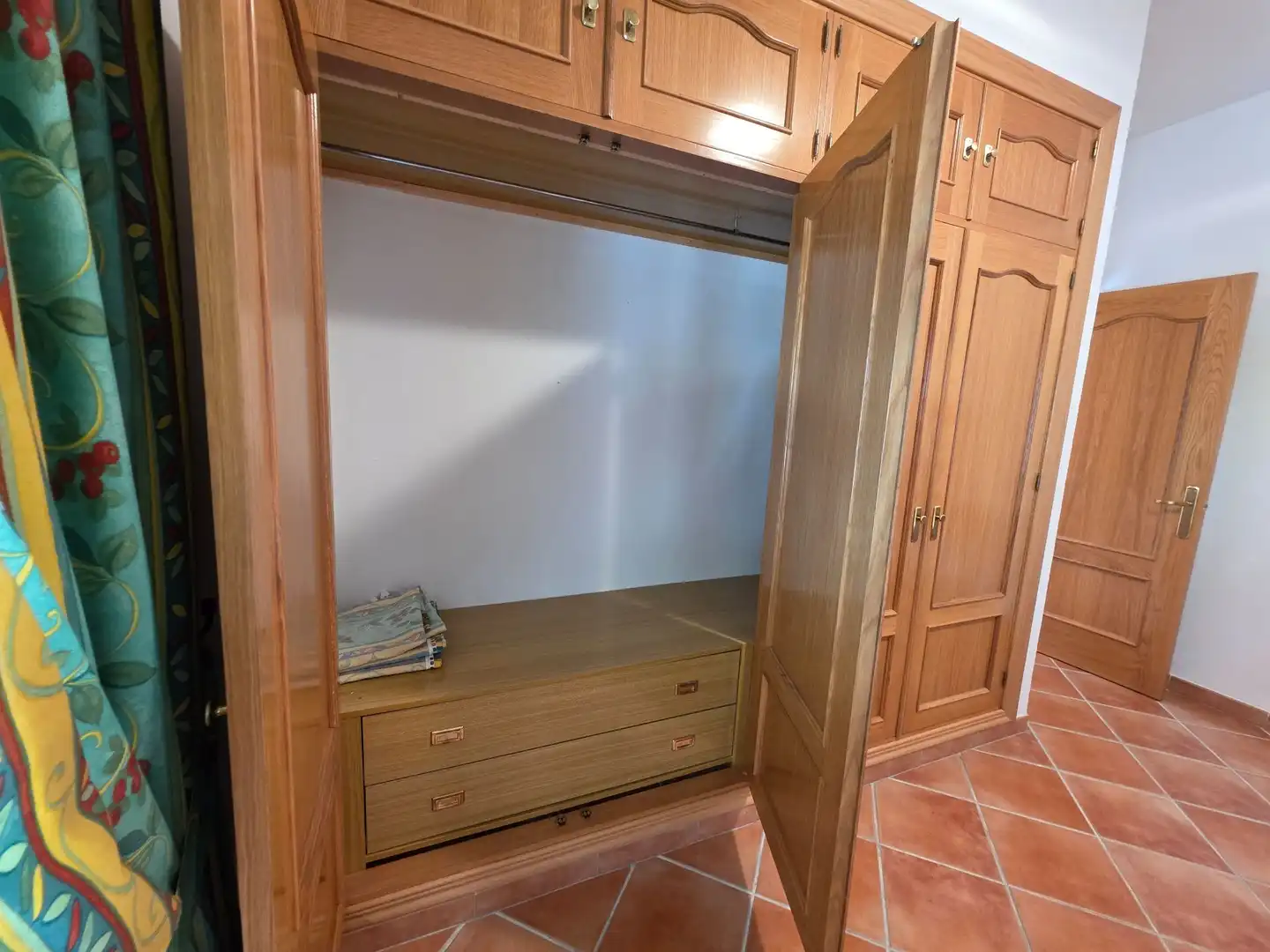 Habitación de Casa o chalet en venta en Alhaurín El Grande con Aire acondicionado, Calefacción y Jardín privado