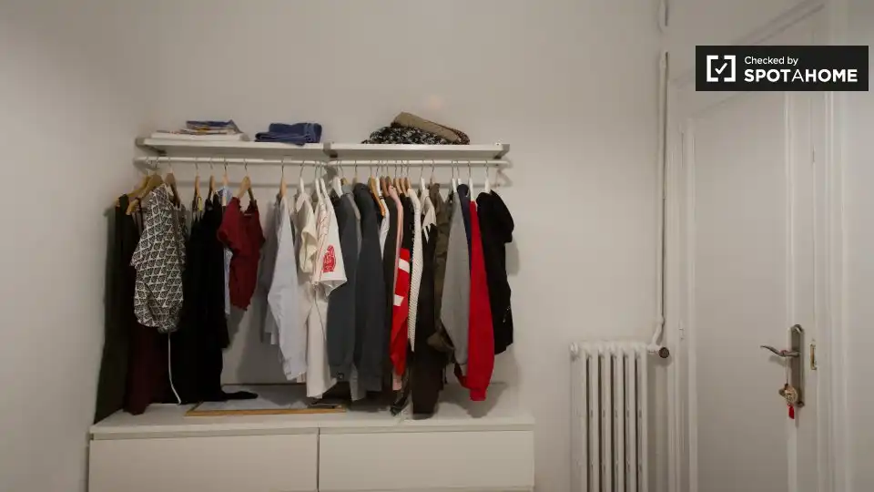 Zimmer in Sant Gervasi- Galvany