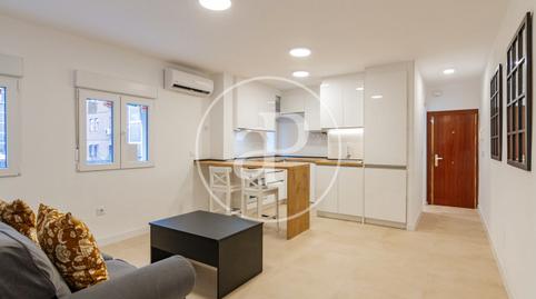 Foto 3 de Piso en venta en C. de Valderribas, Adelfas,  Madrid Capital