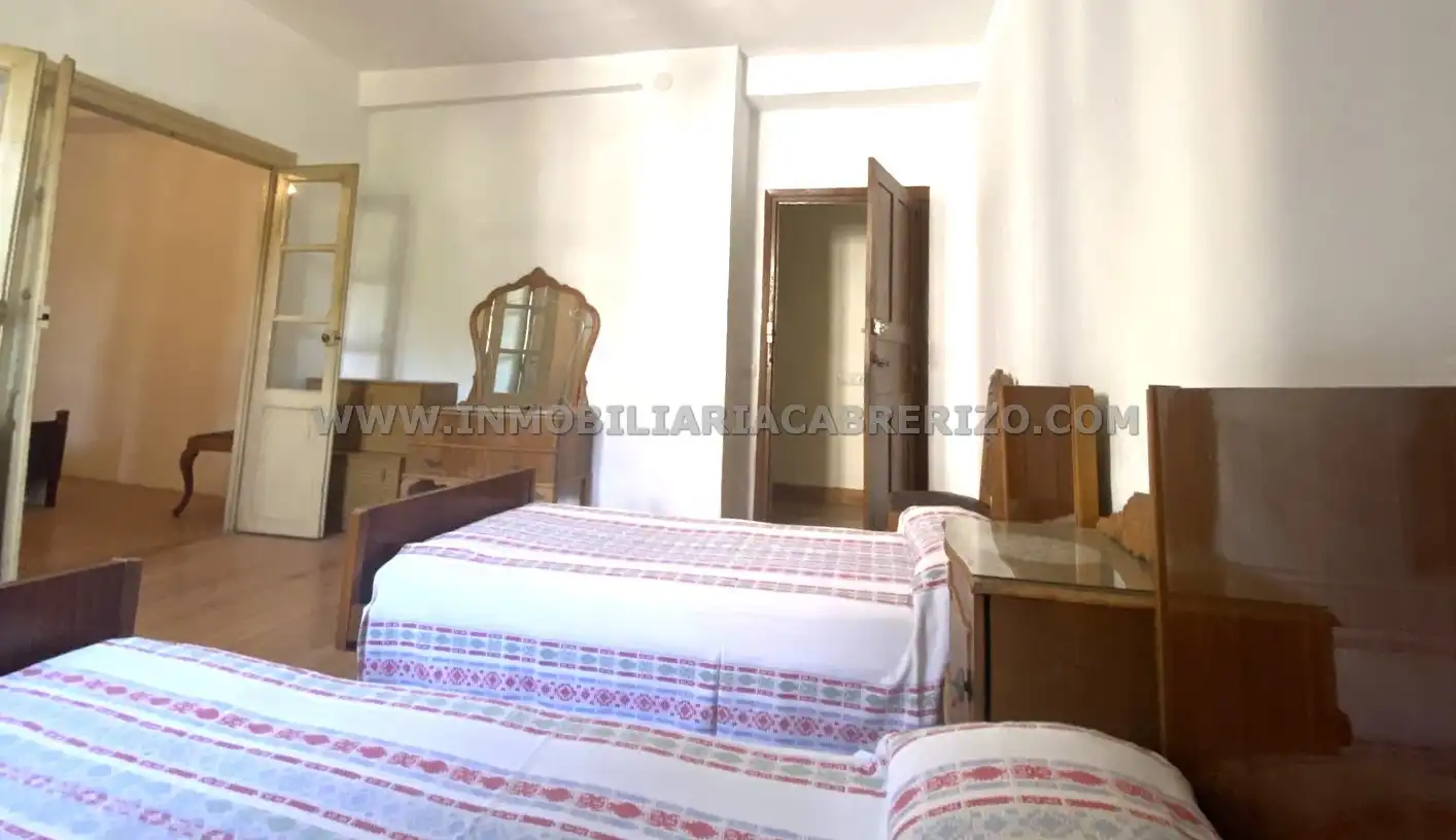 Dormitori de Casa adosada en venda en Obanos amb Calefacció, Parquet i Terrassa