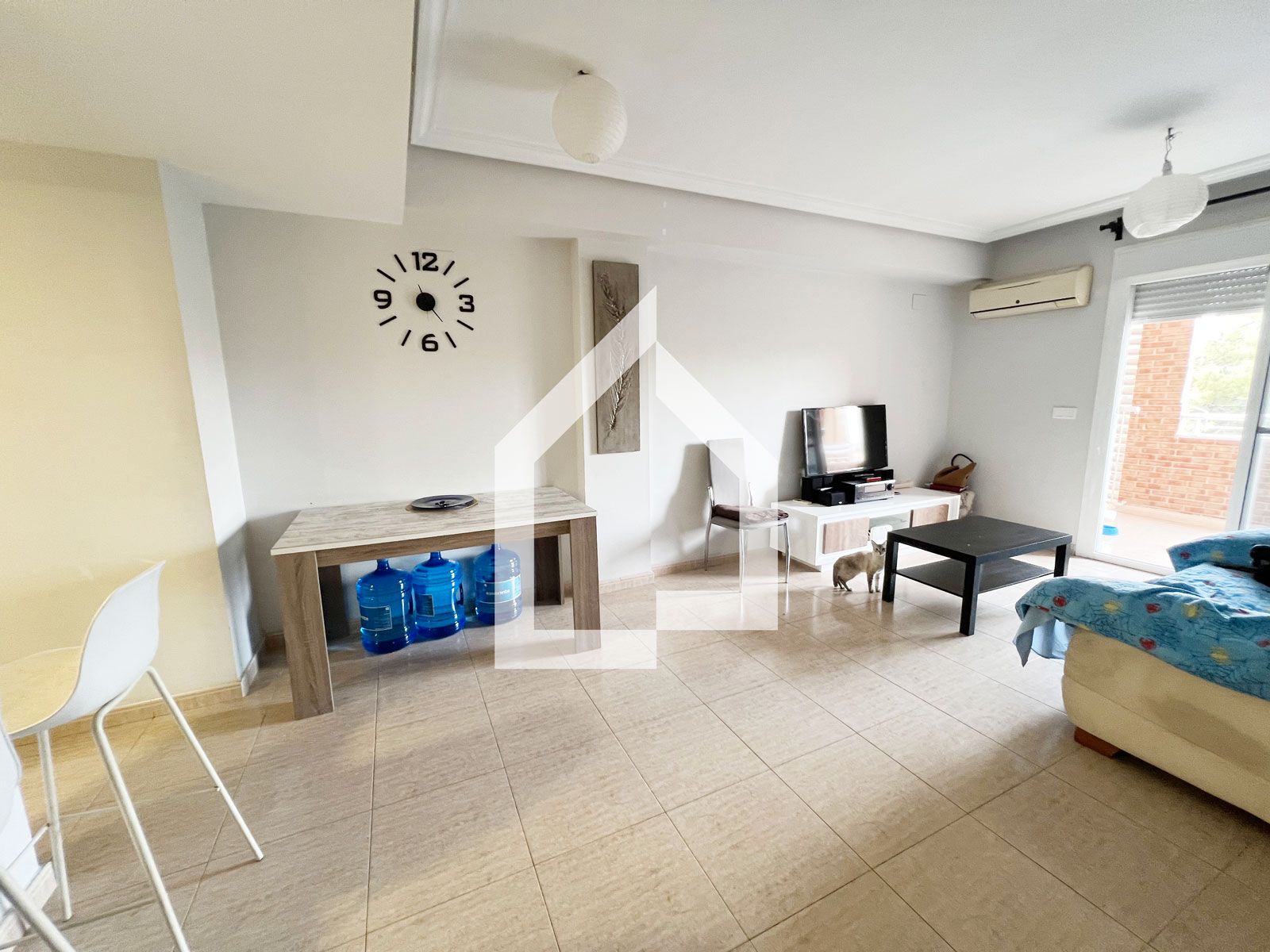Sala d'estar de Pis en venda en San Vicente del Raspeig / Sant Vicent del Raspeig amb Terrassa, Traster i Piscina comunitària